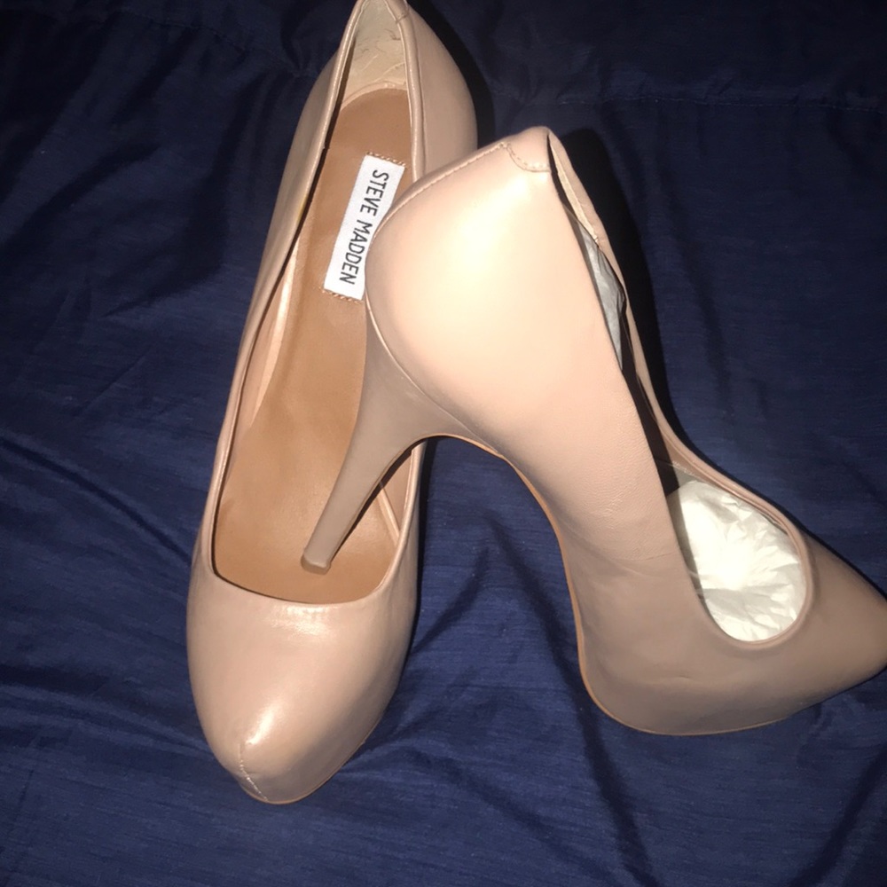 Steve Madden Pumps